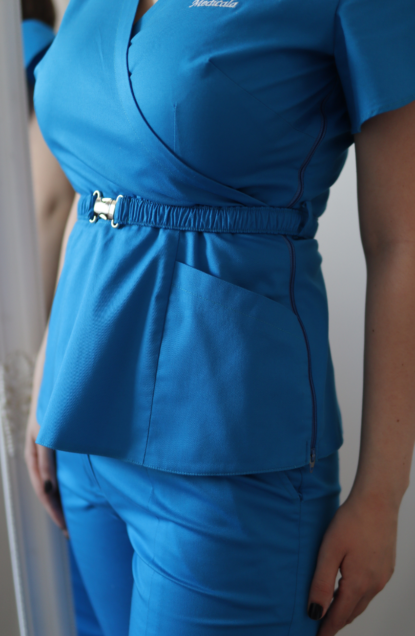 Bluza medicala eleganta Daisy - DR. BLA SCRUBS