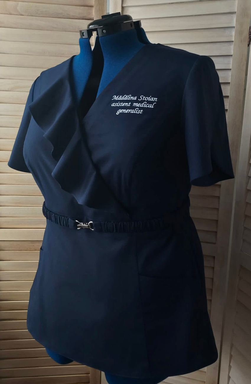 Bluza medicala eleganta volane