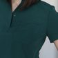 Mânecă căzută și buzunar la piept, bluză medicală stil cămașă Healium, uniformă medicală artizanală.