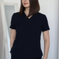 Bluza medicala elastica Vera cu decolteu in V si croi cambrat, brand DR. BLA SCRUBS.