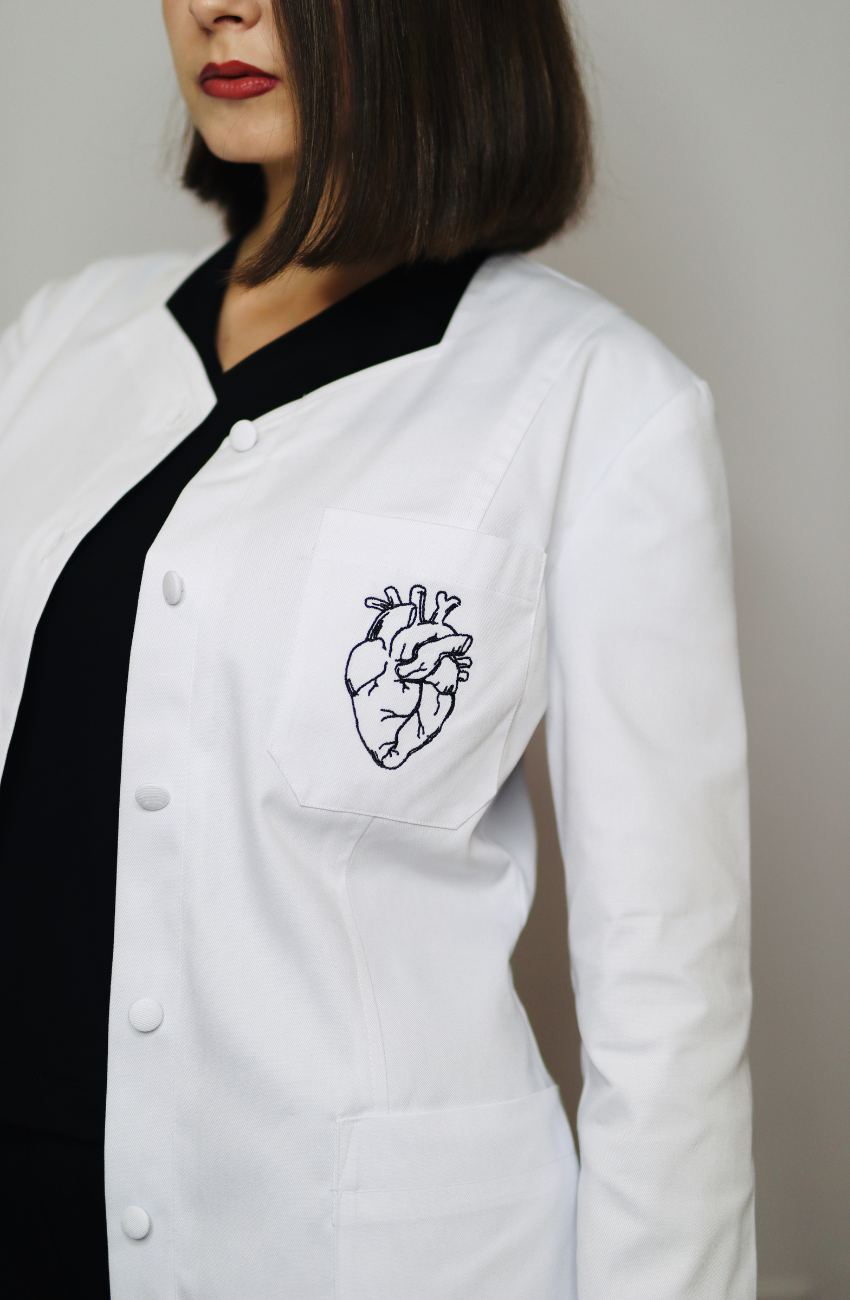 Halat medical Simple cu broderie personalizata